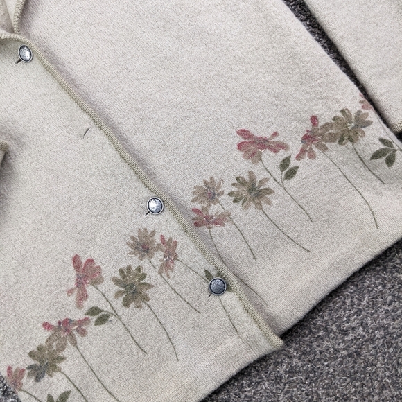 Vintage Woolrich Sweater Wool Winter Garden Floral Cardigan Womens Medium *Flaws - Picture 3 of 7